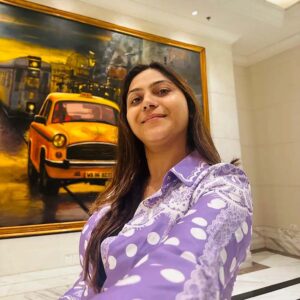 কলকাতা ঘুরে বেড়ানোর সময় জ্যোতি মলহোত্রার একটি ছবি। 